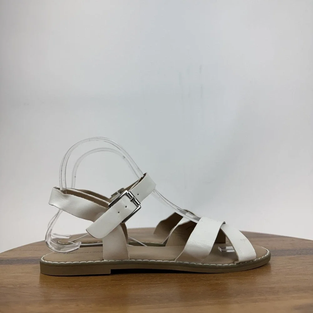 New Girls Big Kids Tucker + Tate Tarya White Strappy Adjustable Sandals Size 5 Y - Picture 3 of 8